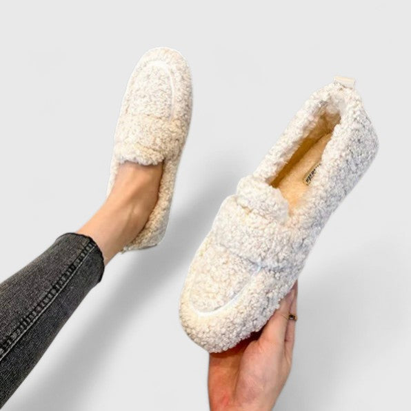 Claire™ | Elegant Shearling Slippers